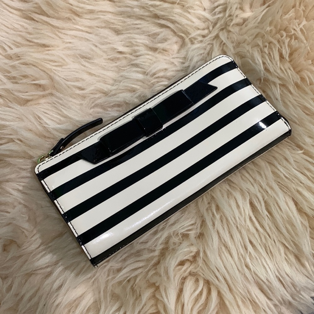 NWT Kate Spade Striped Patent Leather Wallet